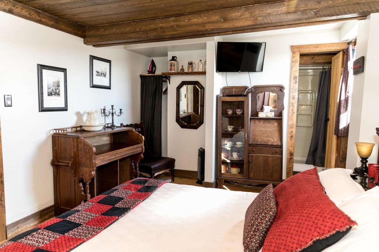 The Cochrane Rockyview Hotel Dış mekan fotoğraf