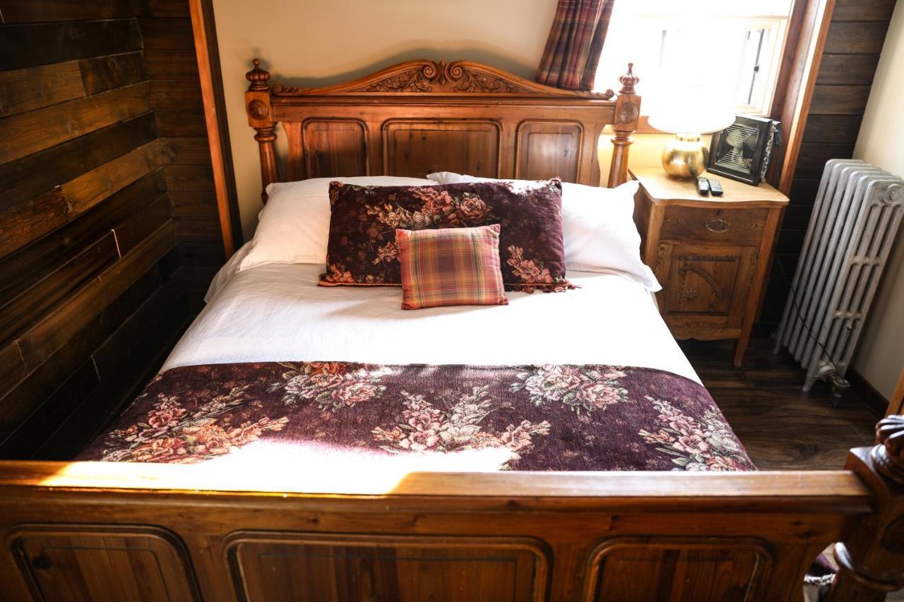 The Cochrane Rockyview Hotel Dış mekan fotoğraf