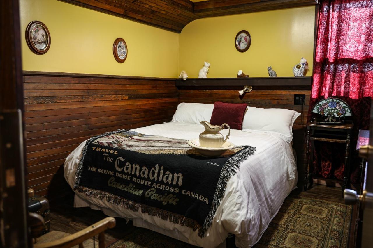 The Cochrane Rockyview Hotel Dış mekan fotoğraf