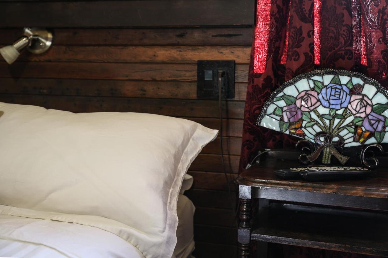 The Cochrane Rockyview Hotel Dış mekan fotoğraf